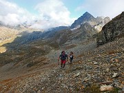 75 Ed ora ultimo ripido strappo per il colletto del Pizzo Farno